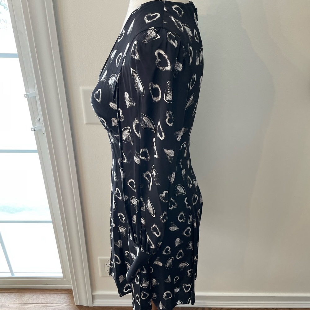 Alice + Olivia Elia Cutout Heart Mini Dress with Choker - Picture 5 of 16